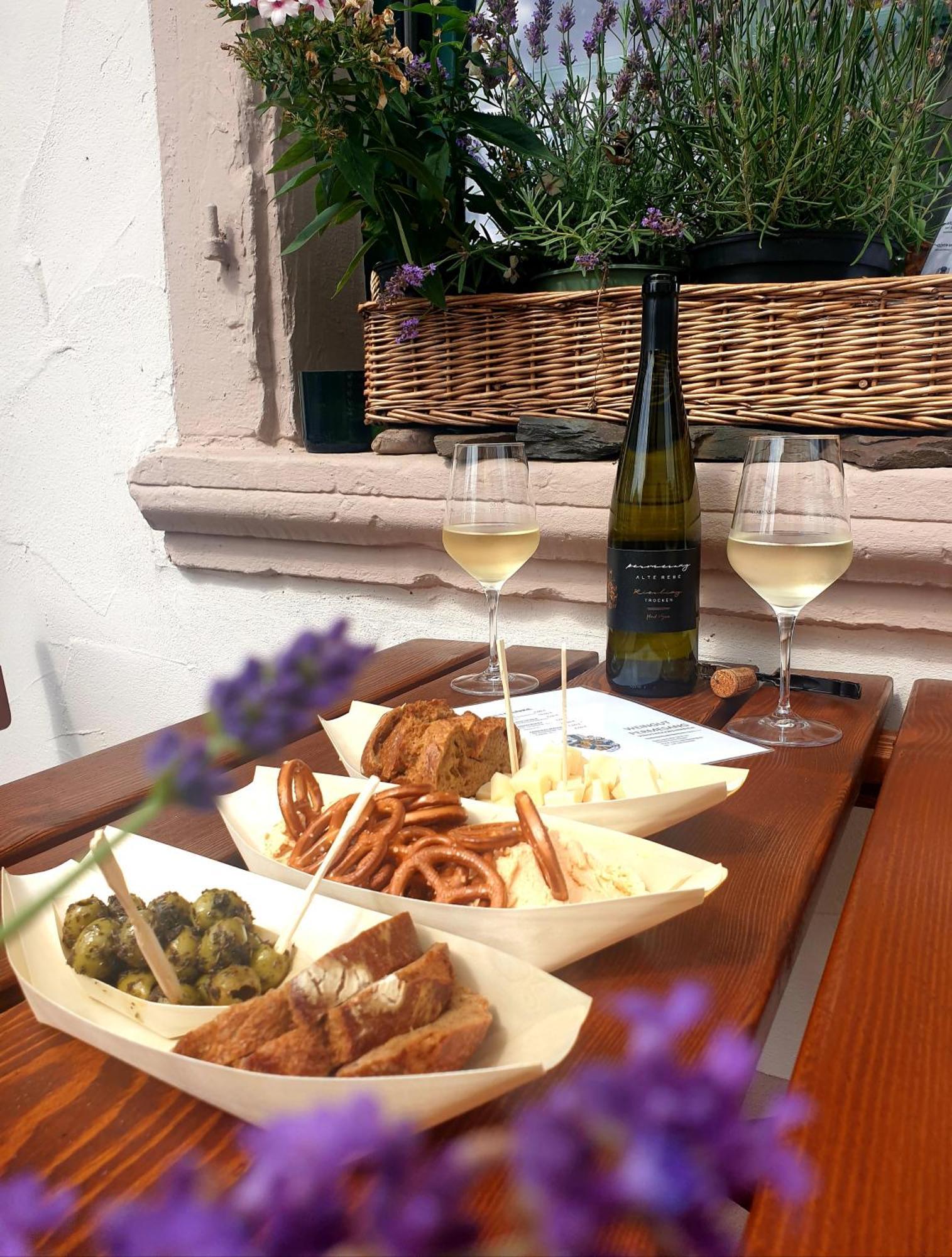 Zur Alten Rebe Ferienhaus Und Weingut Konz Exterior foto