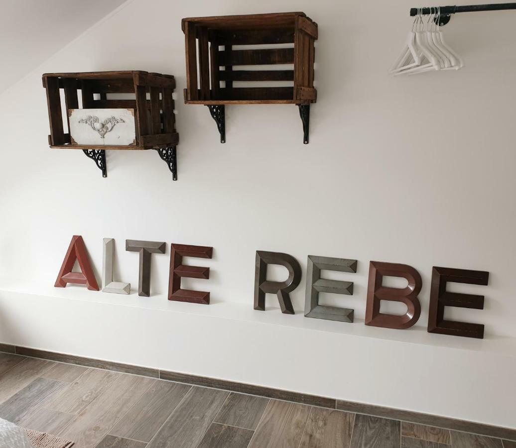 Zur Alten Rebe Ferienhaus Und Weingut Konz Exterior foto