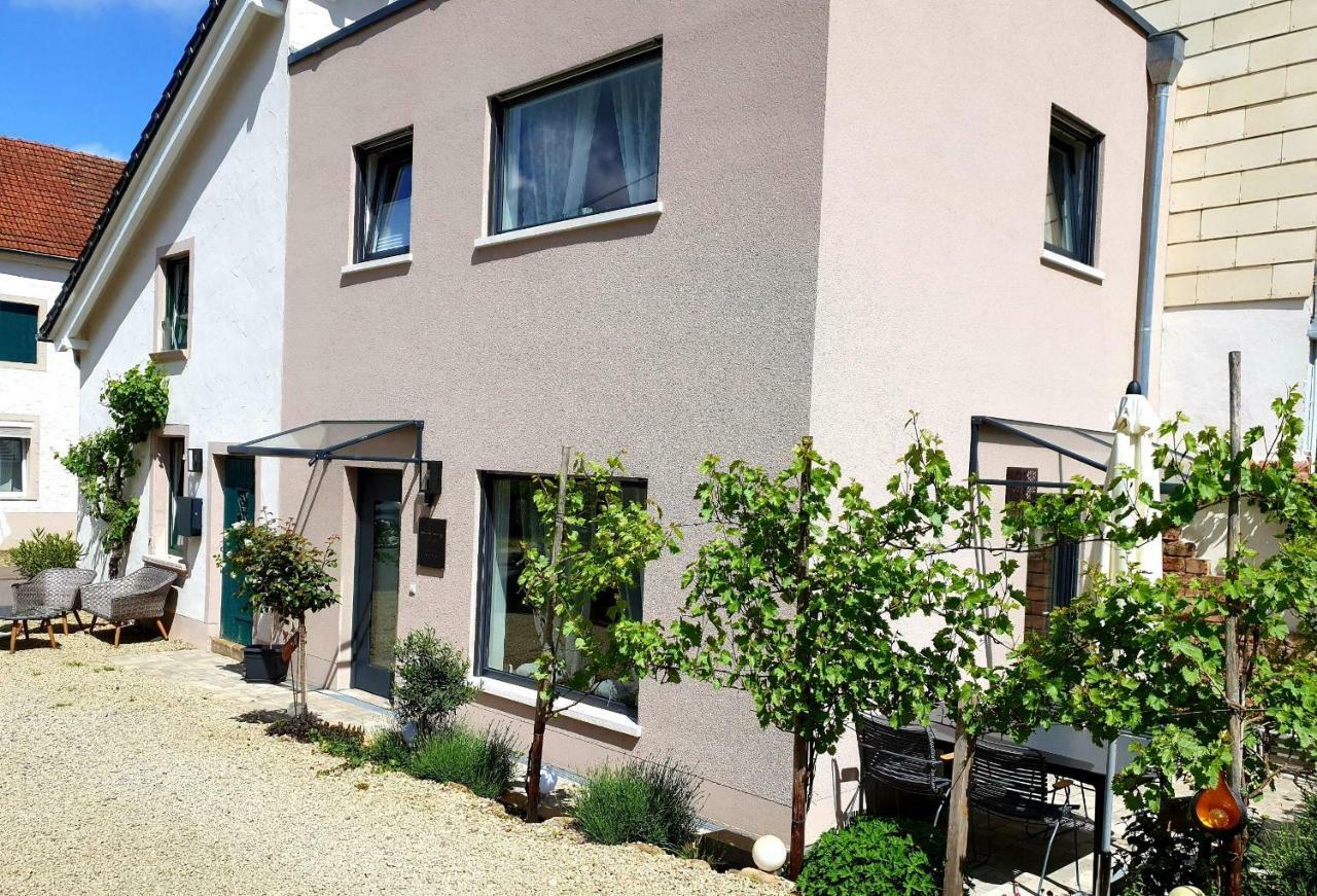 Zur Alten Rebe Ferienhaus Und Weingut Konz Exterior foto